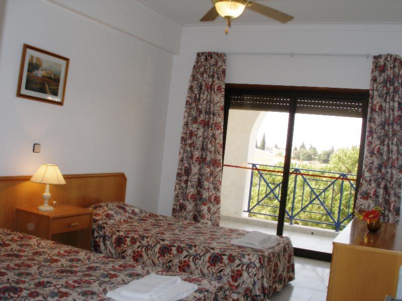 Ukino Terrace Algarve Concept Aparthotel Porches  Bagian luar foto